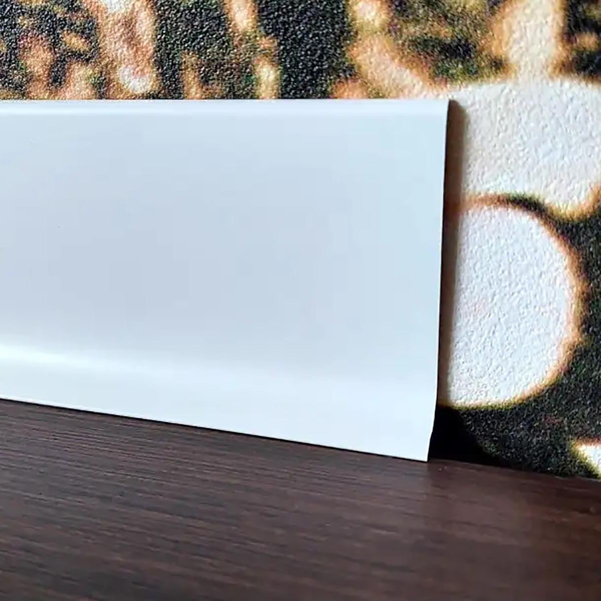 Алюминиевый плинтус DEAL 3/100 