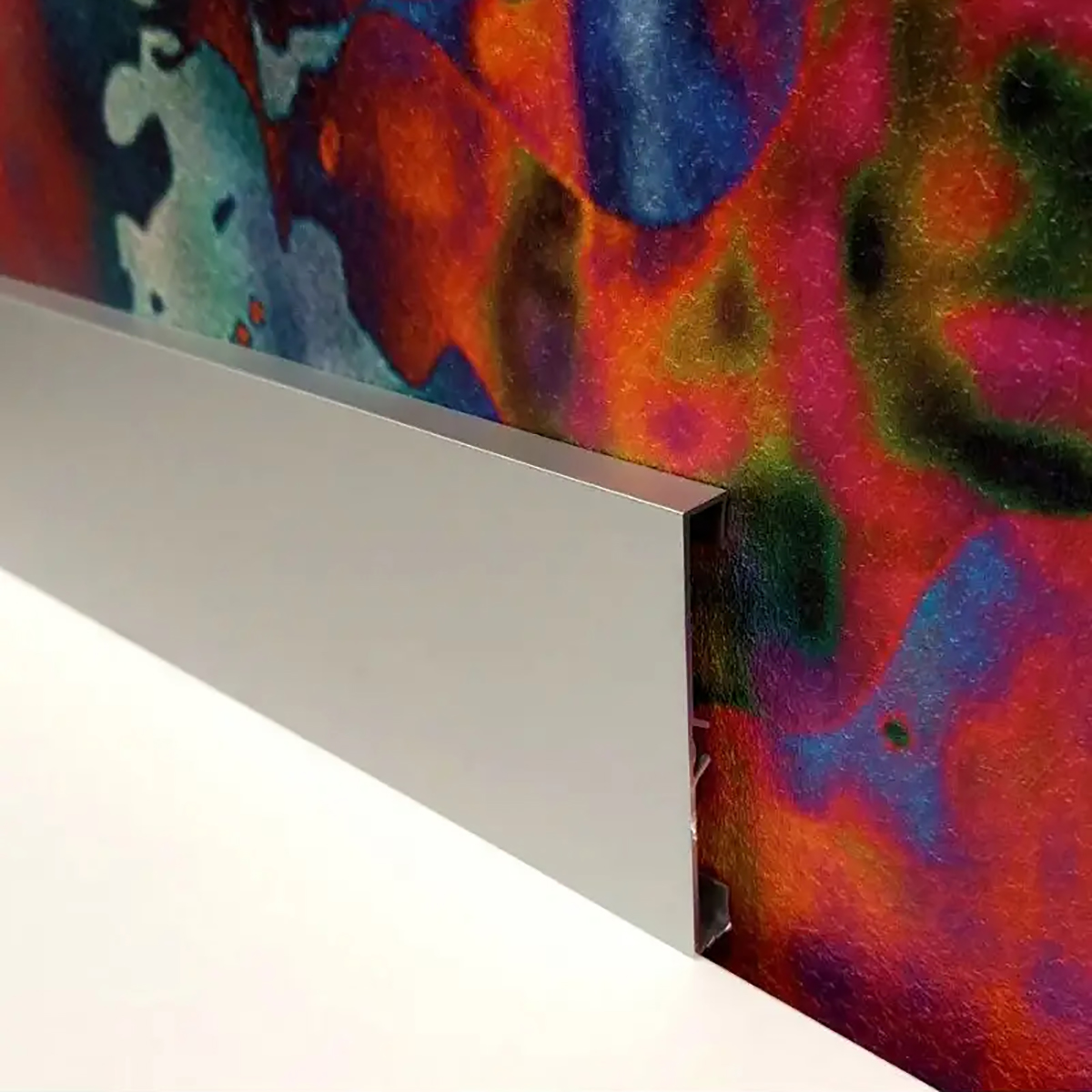 Накладной плинтус DEAL 1/40 DEAL 1Срібний