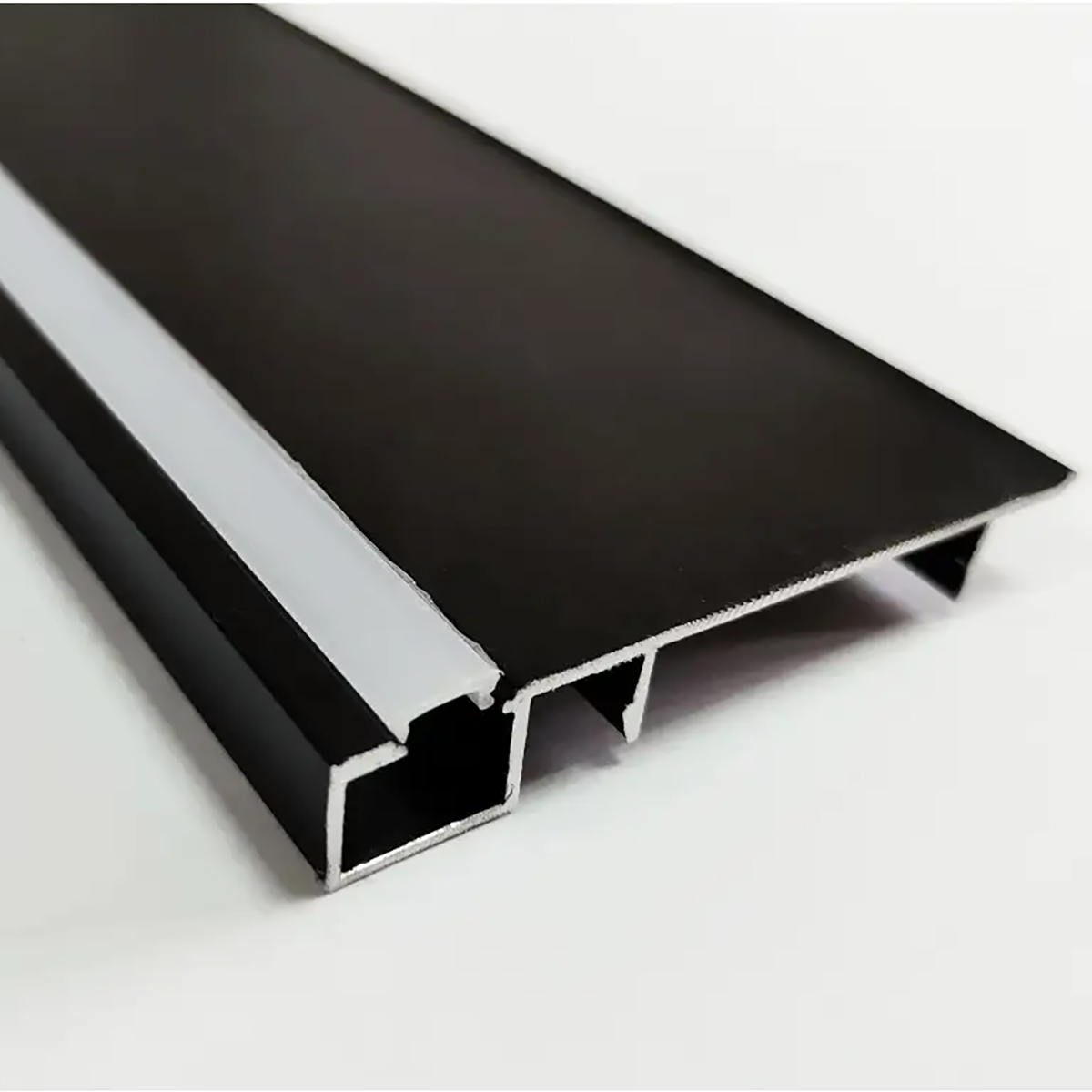 Накладной LED плинтус DEAL 4/78 LED Лінза