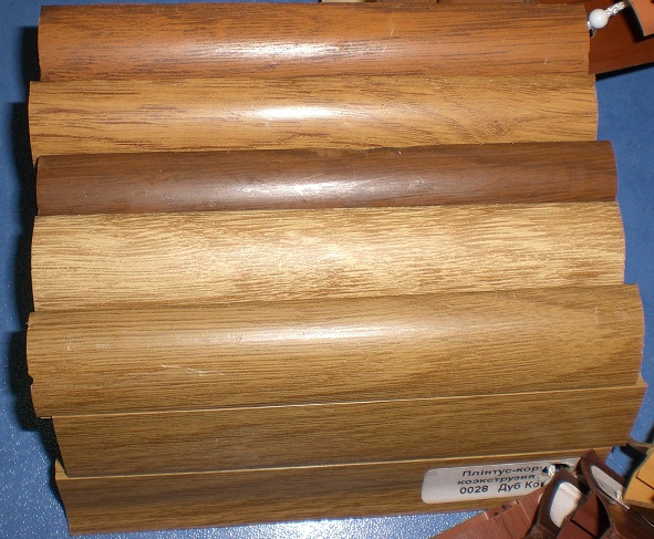 Плинтус-короб ТИС