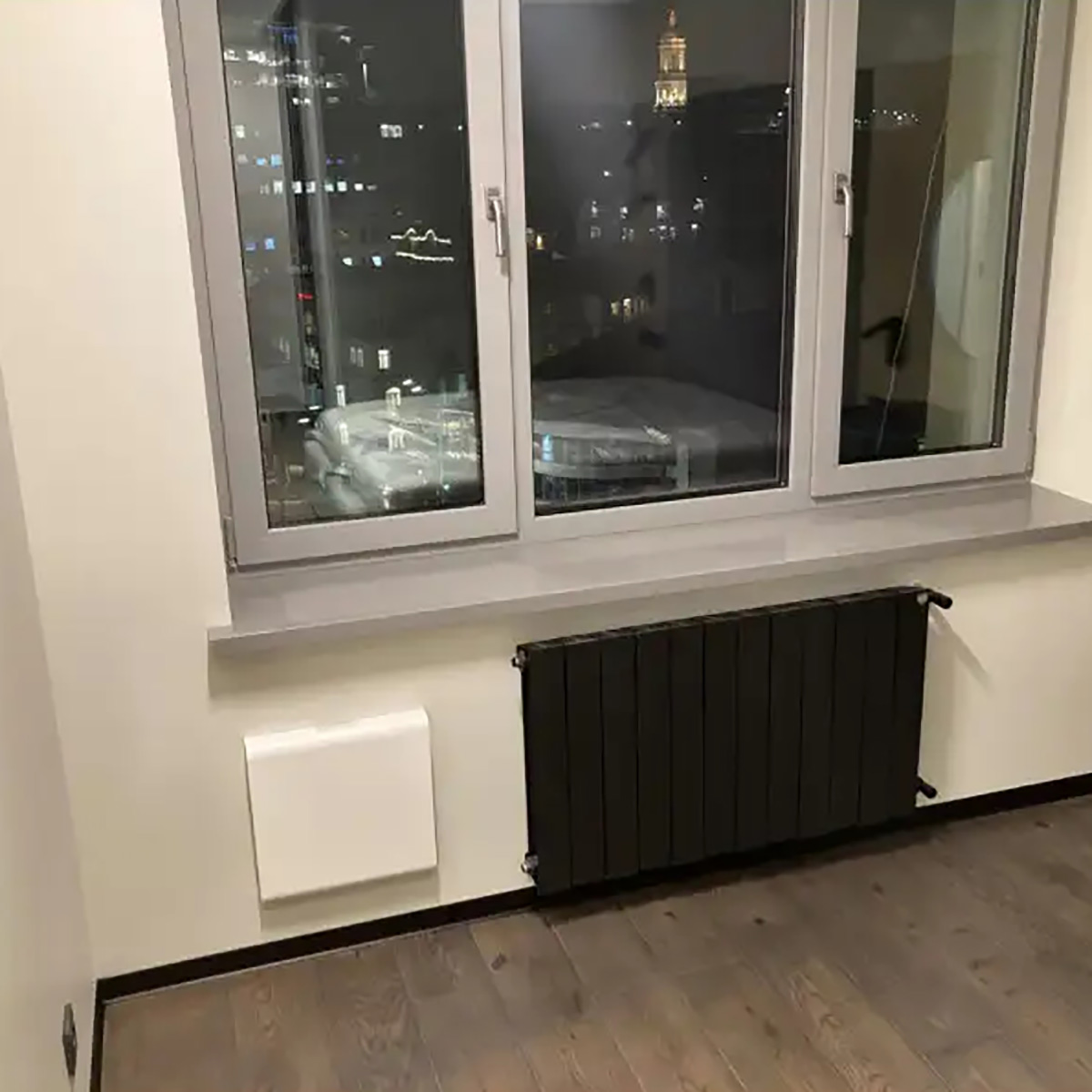 Алюминиевый плинтус DEAL 3/40  Чорний