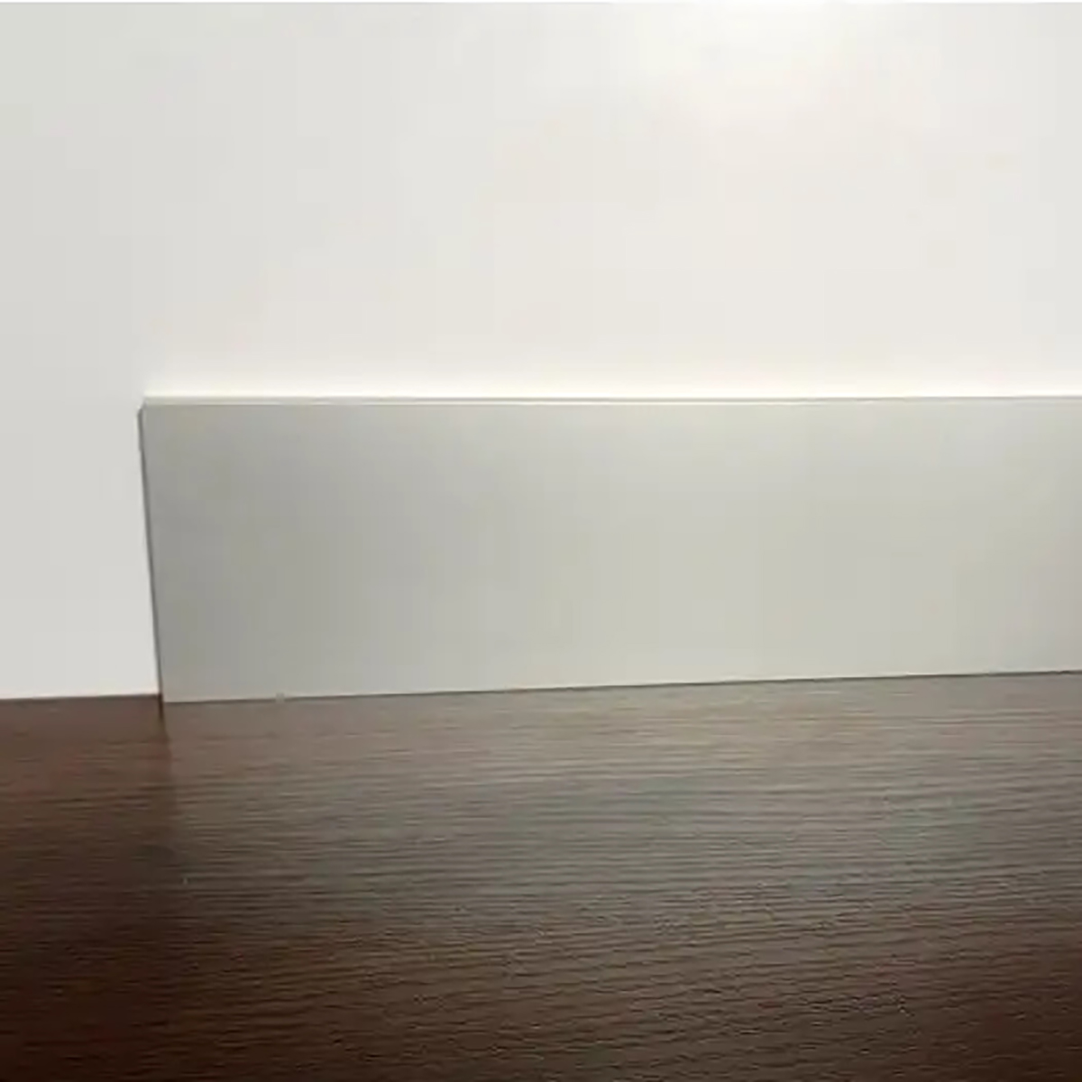 Накладной плинтус DEAL 1/80 